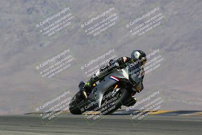 media/Apr-10-2022-SoCal Trackdays (Sun) [[f104b12566]]/Turn 9 (130pm)/